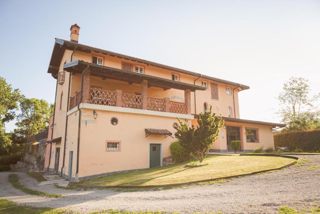 Tenuta Montezeglio Country Family House Invorio Inferiore Exterior photo